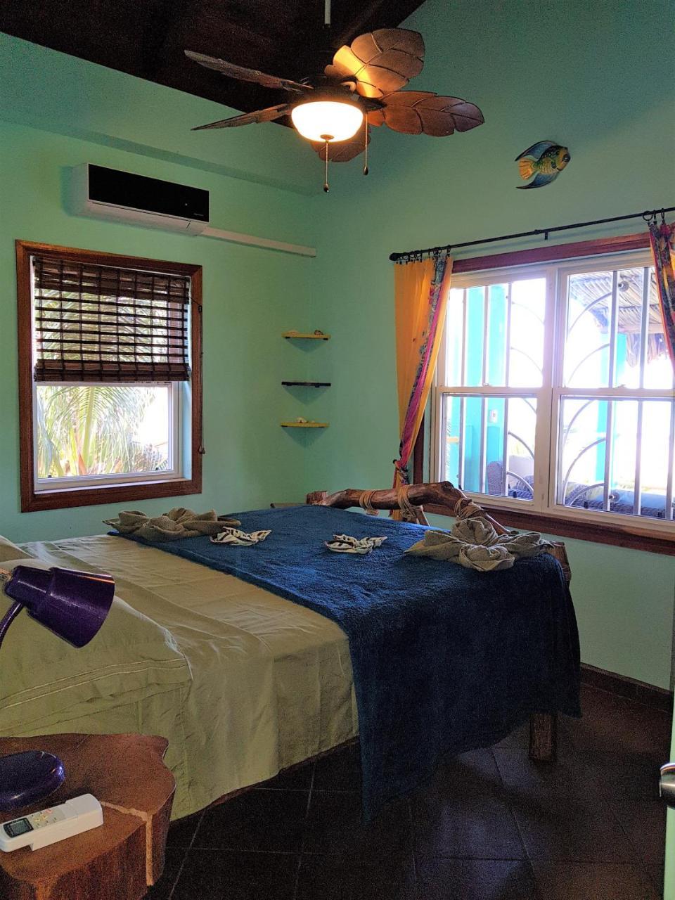 Slo-N-Ez Villa Terrace Caye Caulker Buitenkant foto